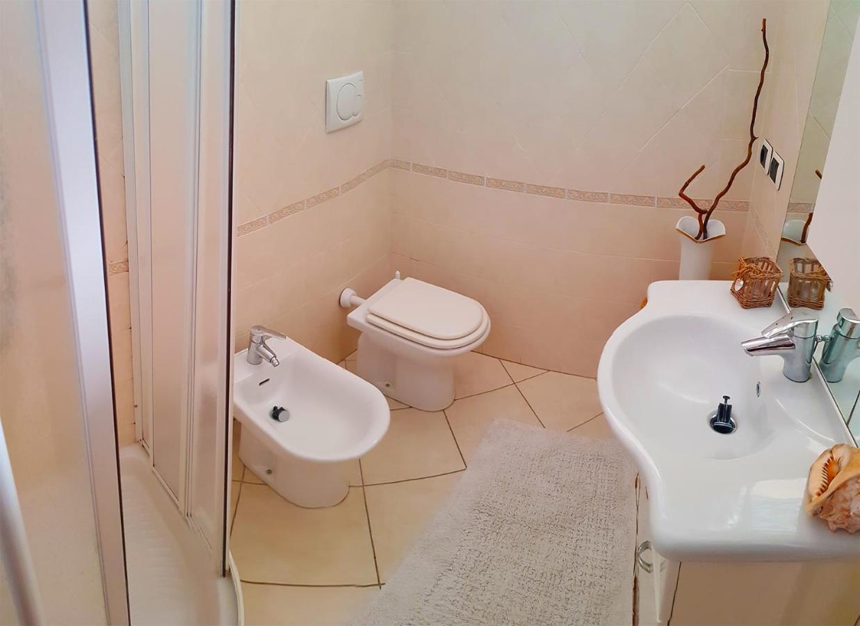 Suites Pratoranieri Beach 福洛尼卡 外观 照片